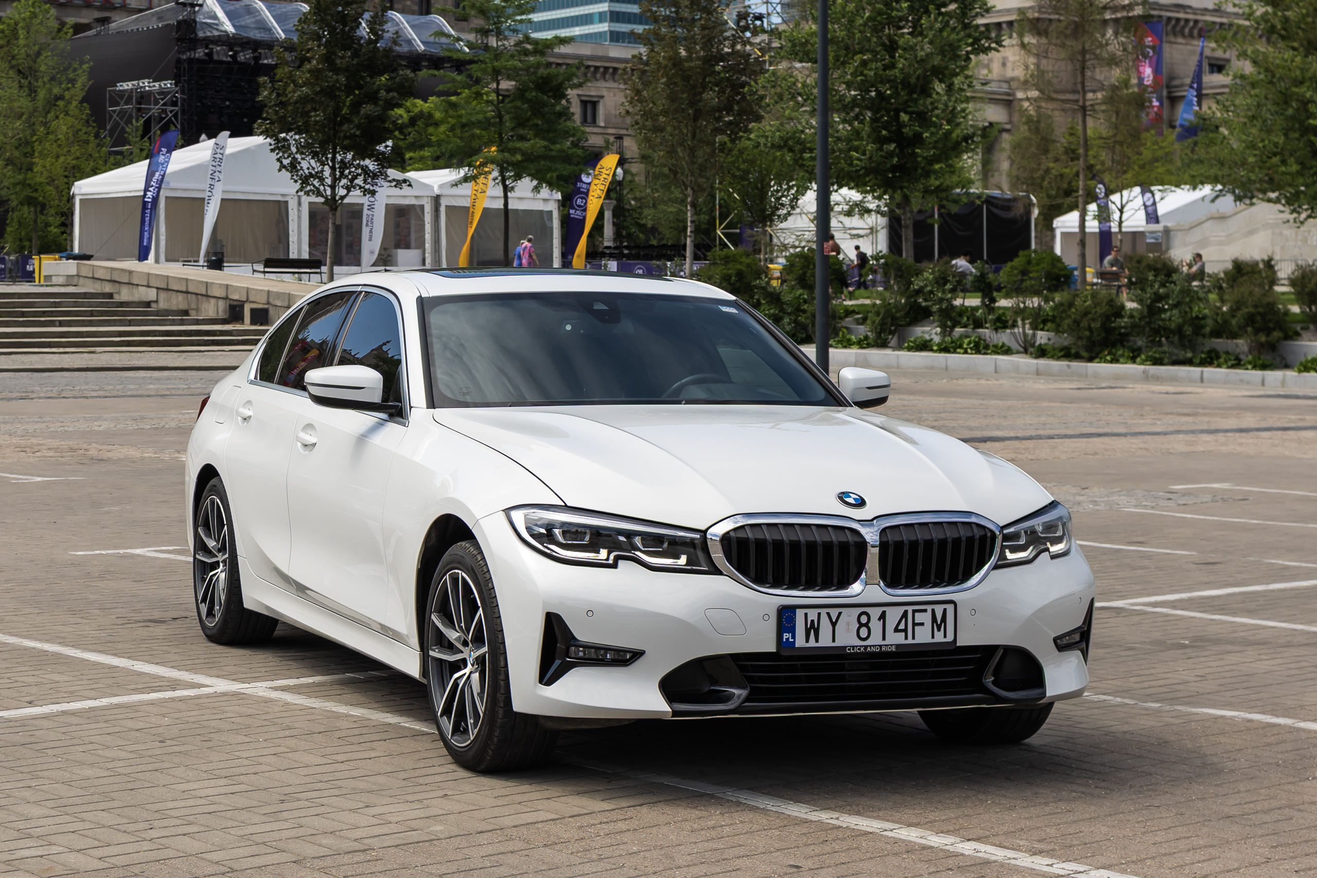 2021 BMW Seria 3 330i xDrive Sport Line