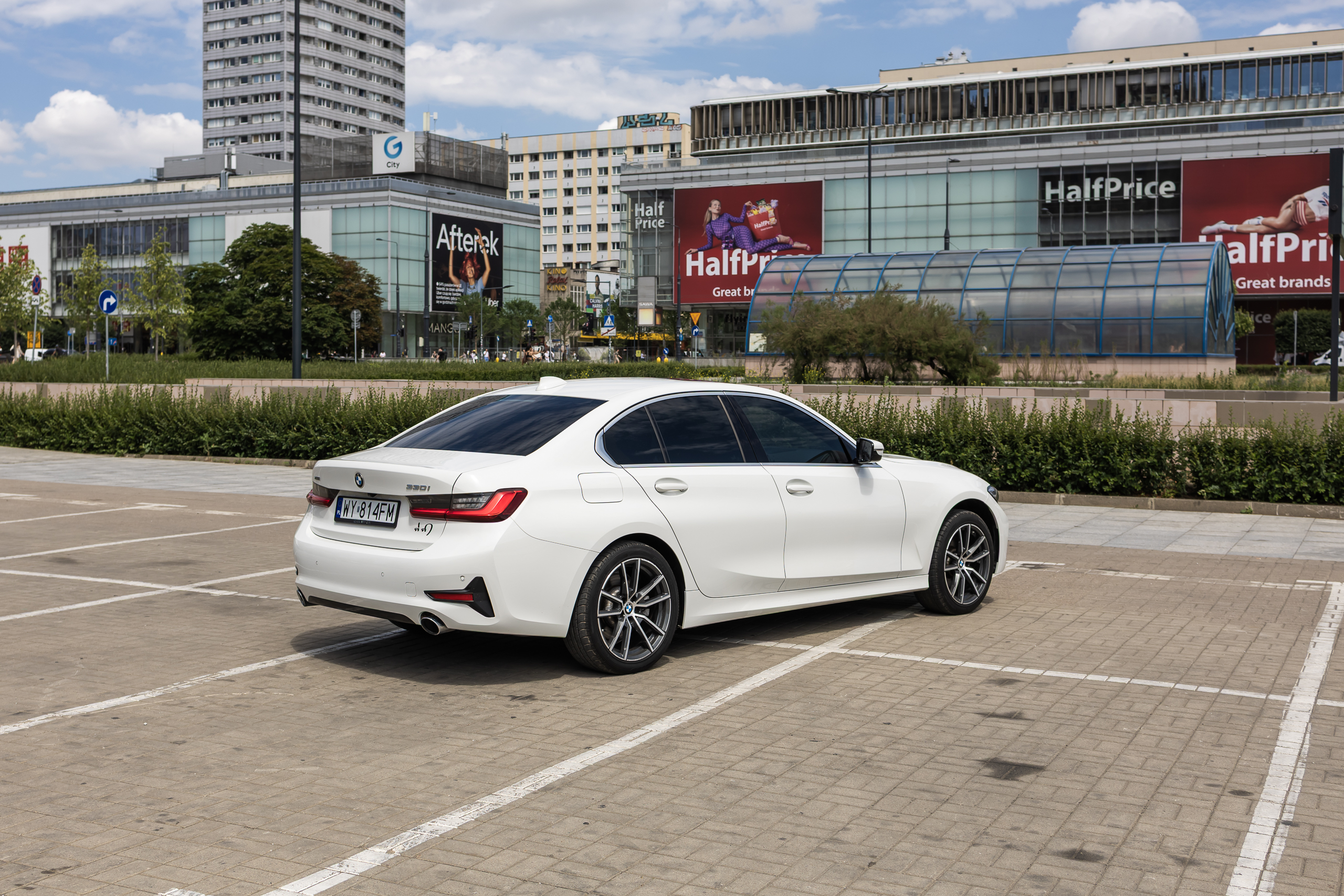 2021 BMW Seria 3 330i xDrive Sport Line — 7