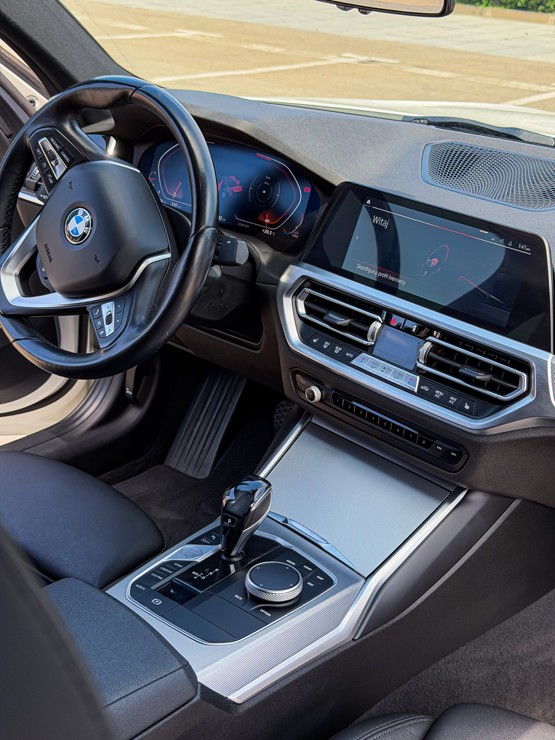 2021 BMW Seria 3 330i xDrive Sport Line — 32